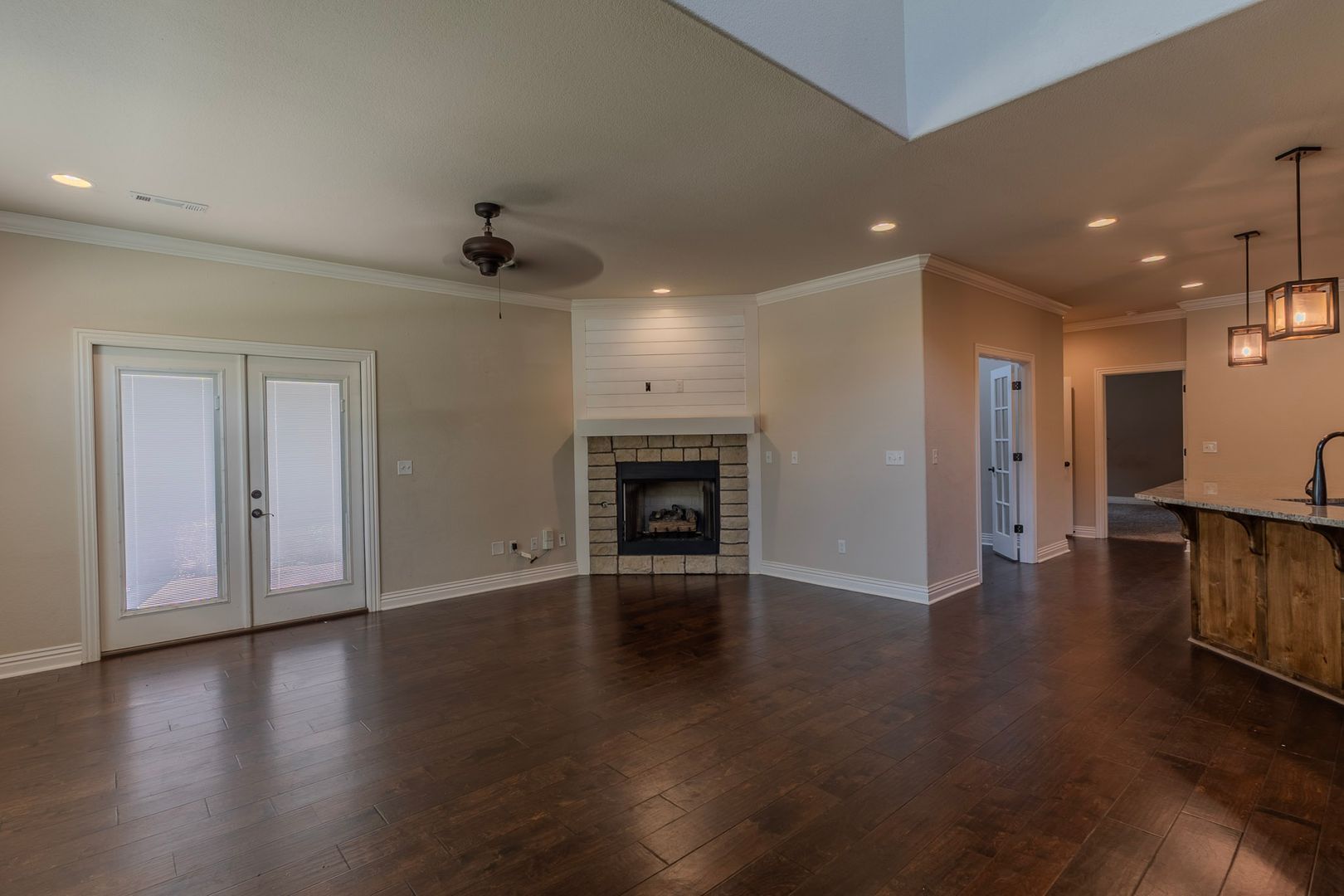 537 N Salem Rd – photo 3