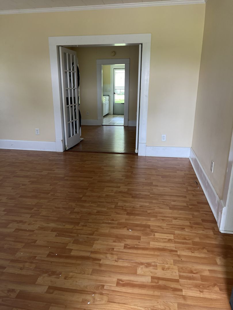 5362 Smith St – photo 2