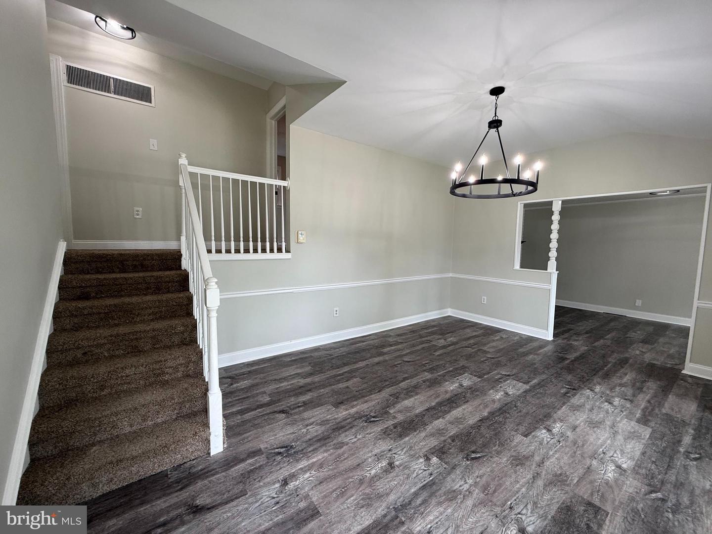 417 Greenview Dr – photo 5