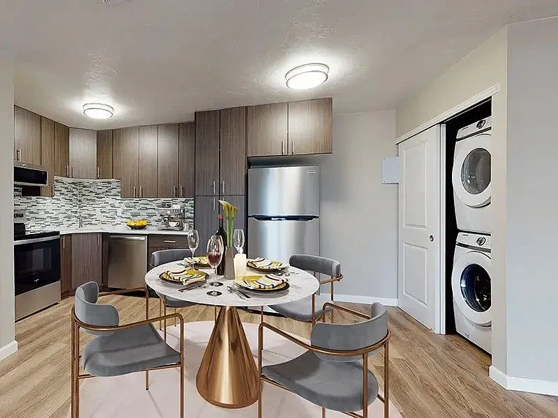 Willowick Apartments – photo 1
