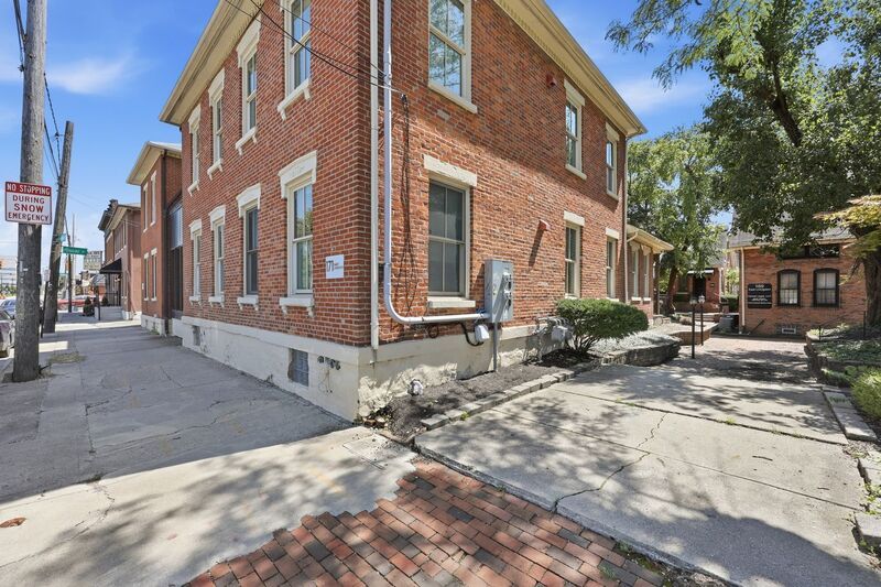 175 E Livingston Ave – photo 3