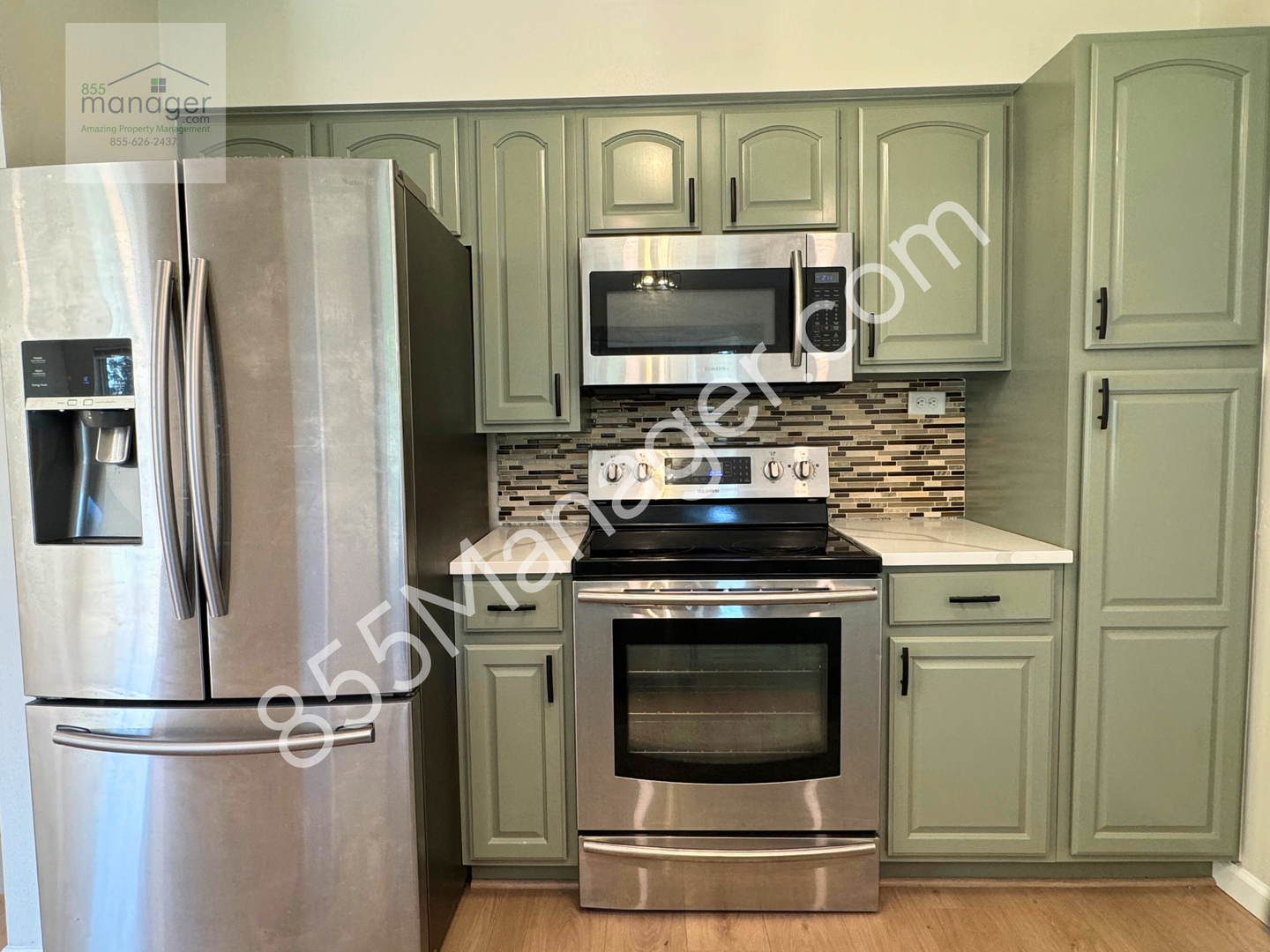 1040 Lalond St – photo 2