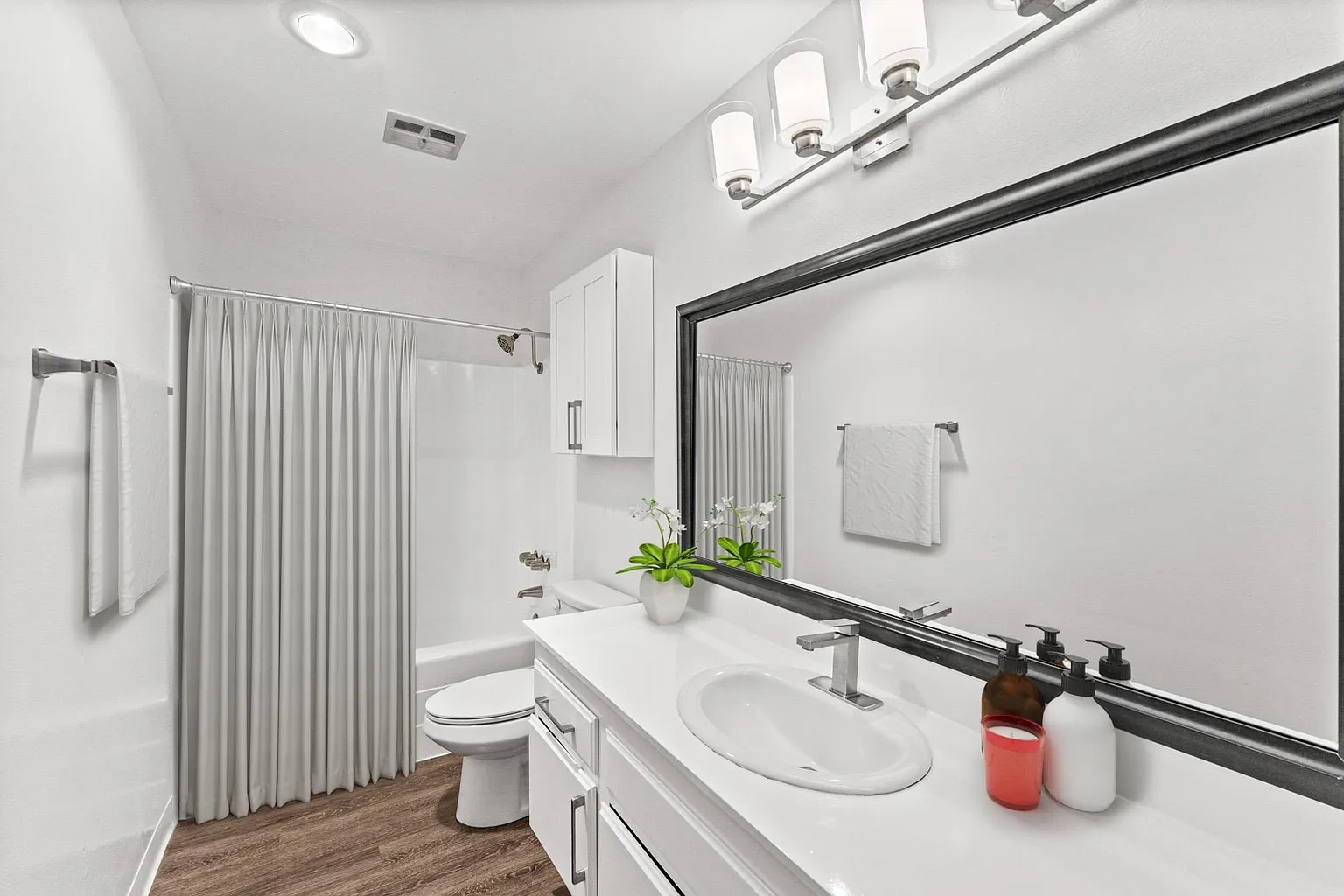 206 Euclid – photo 5