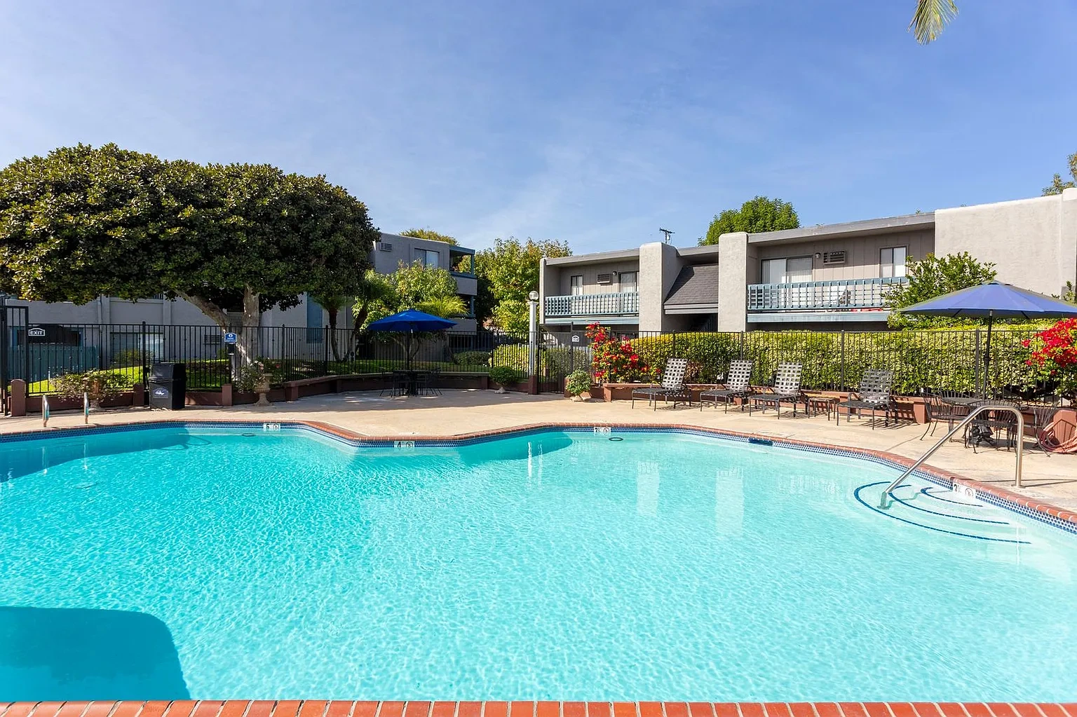 Village Apartments – photo 4
