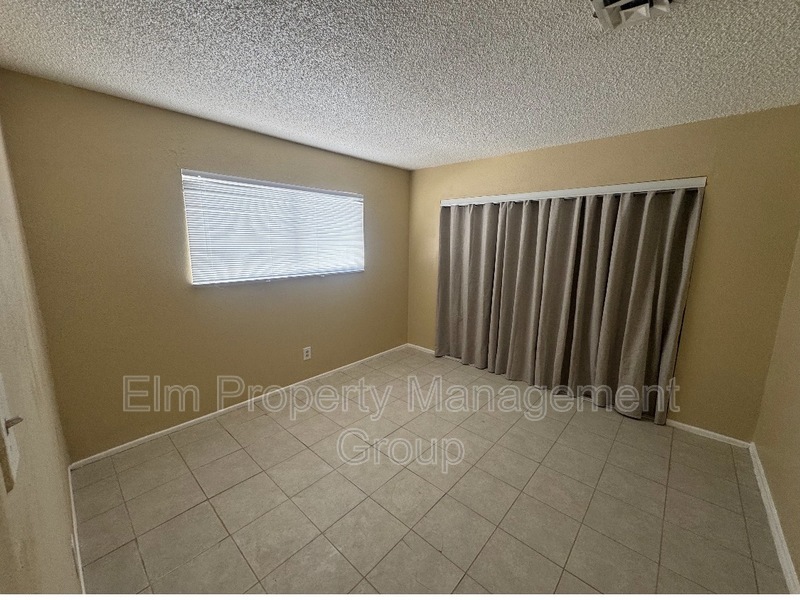 2516 E Mesquite Ave unit 4 – photo 5