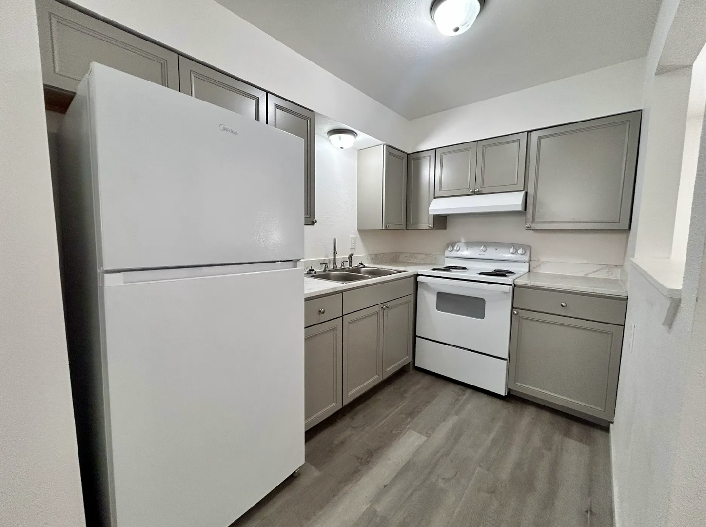 1412 W 11th Ave unit Unit 2 – photo 1