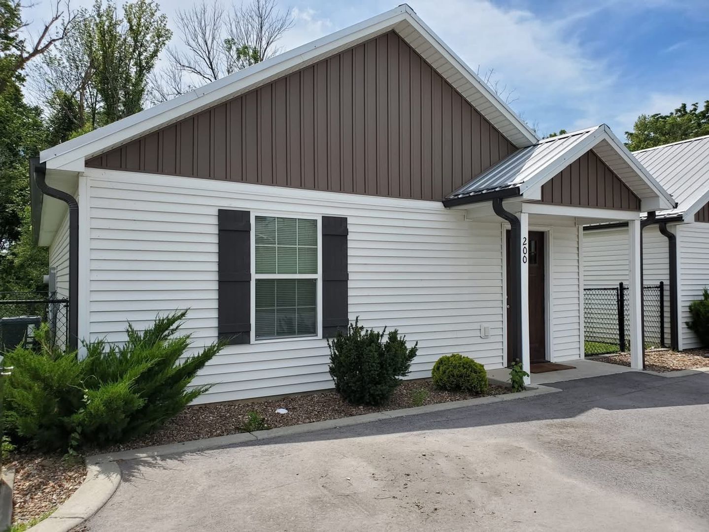 180 Cane Creek Ln unit White House 180 – photo 1