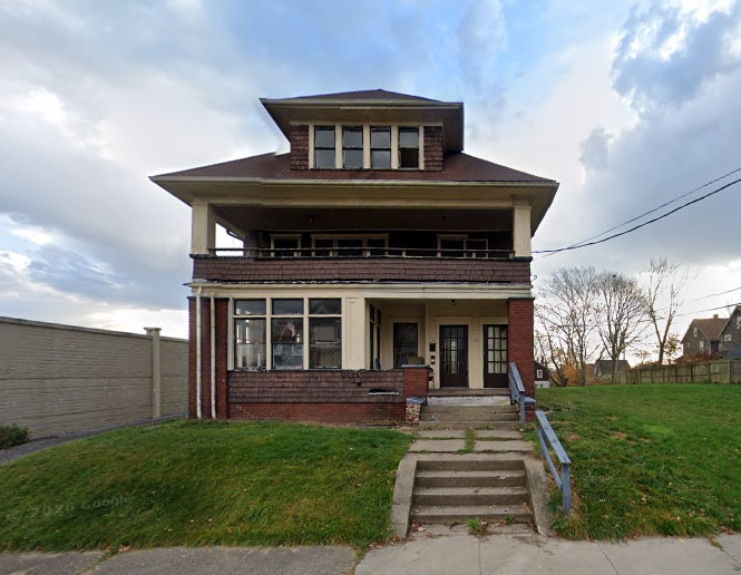 136 Park Ave SW unit 4 – photo 1