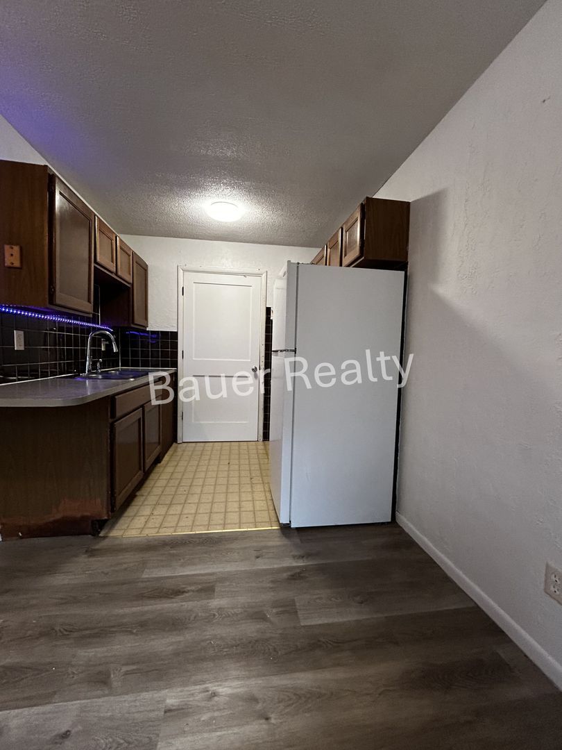 43 1/2 E Main St unit Apt. 3 – photo 5