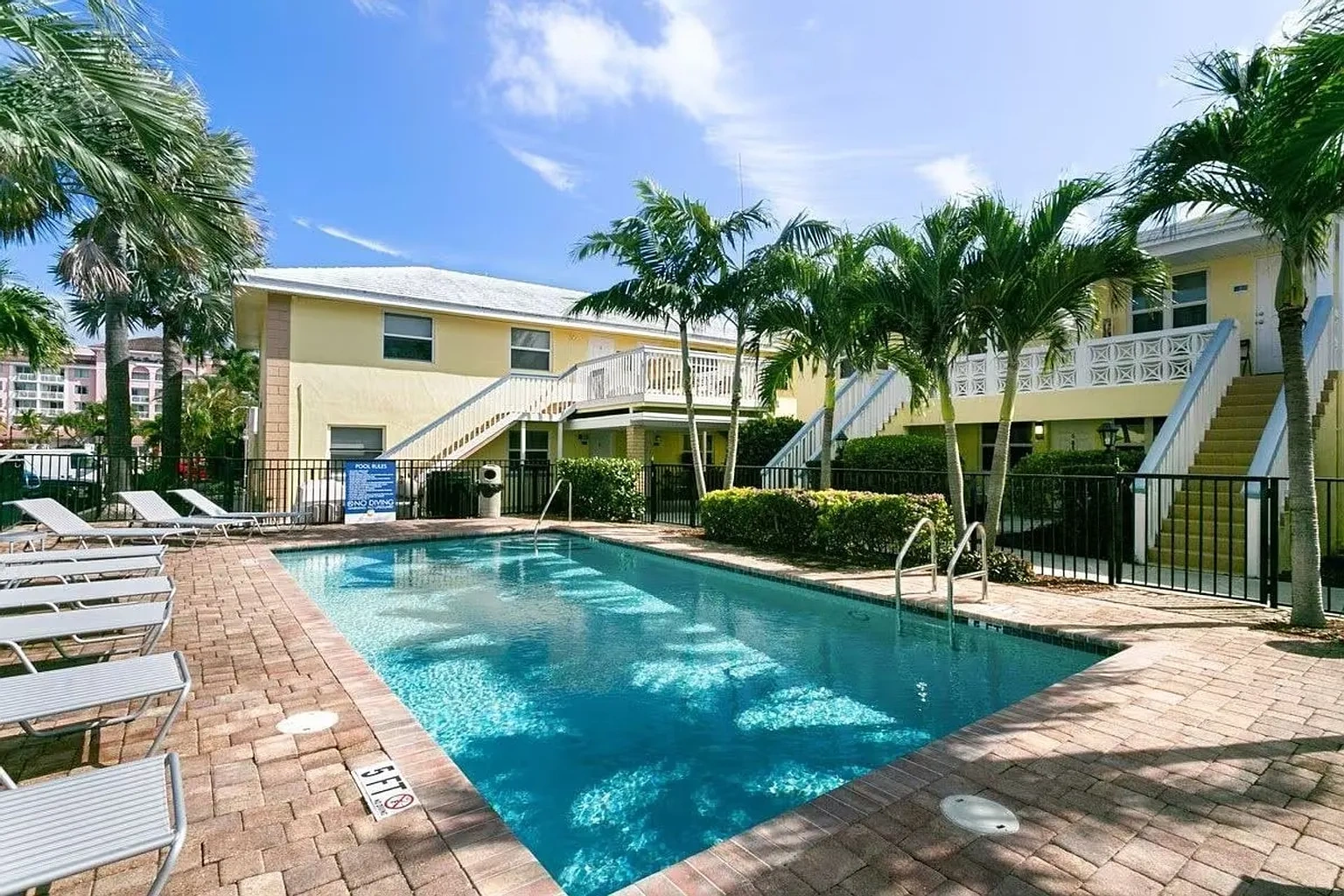 Seascape Apartments – photo 4