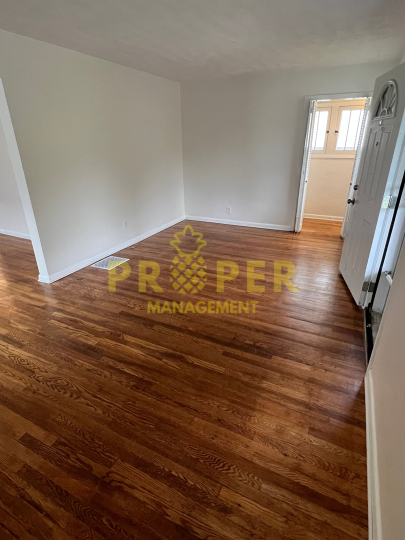 3705 Riverside Dr – photo 3