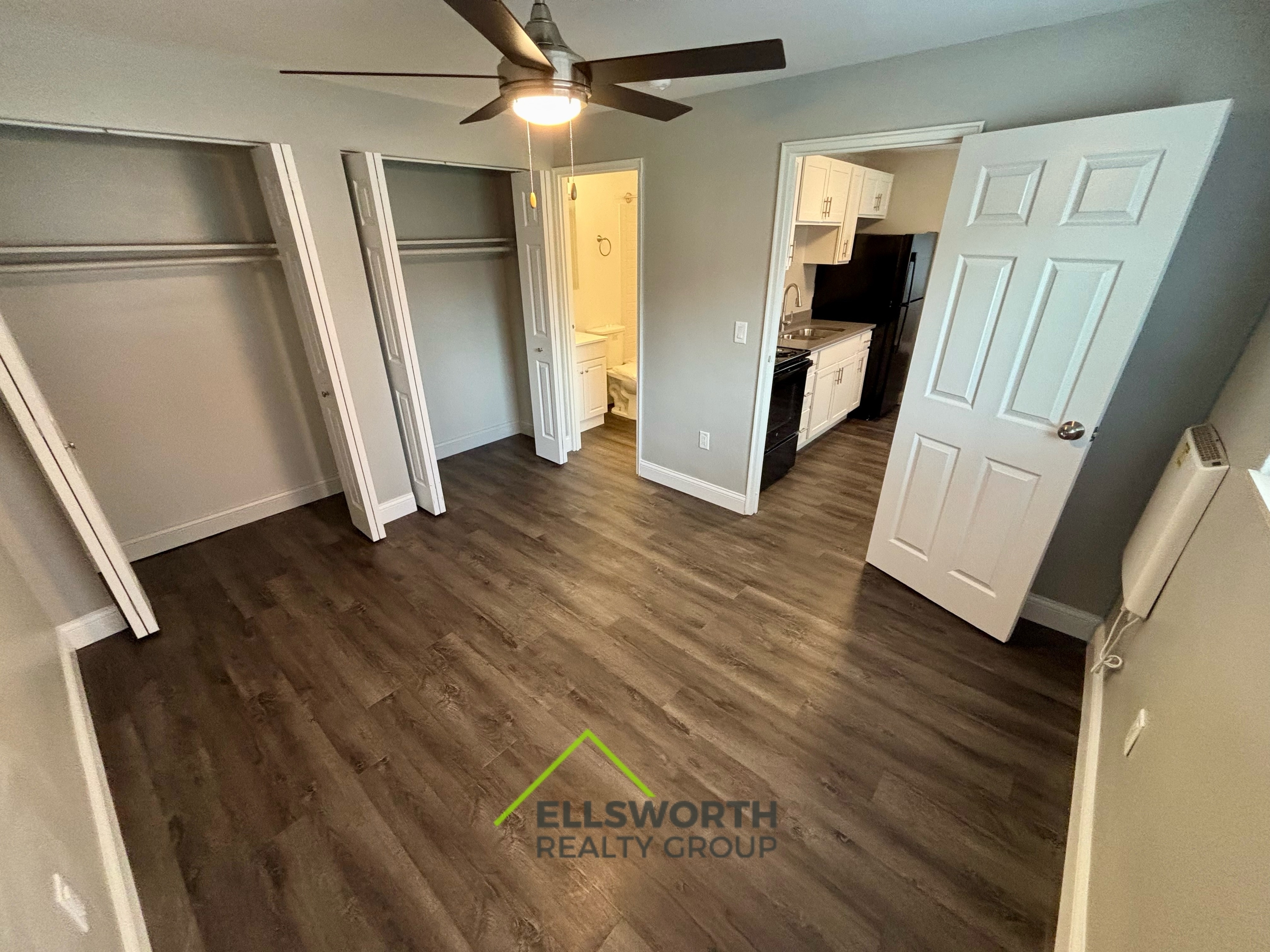 2204 Lawn Ave unit 1 – photo 3