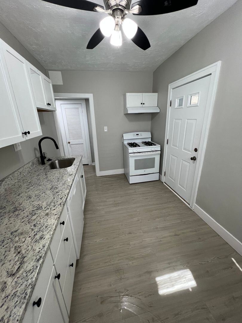 2626 N Moreland Blvd unit 25 – photo 3