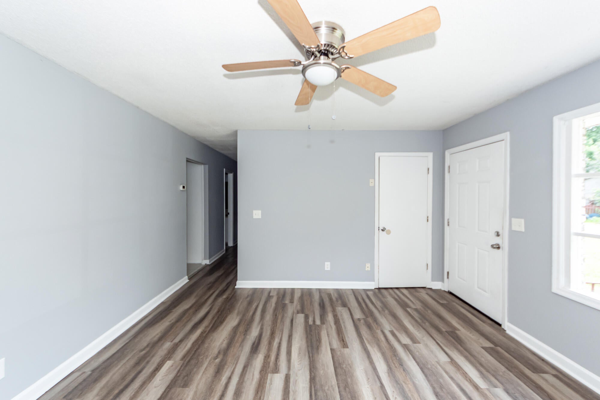 107 Greenhurst Ave – photo 4