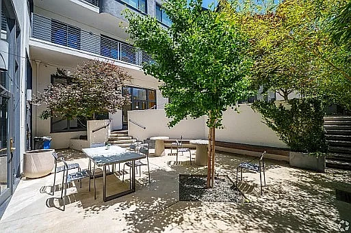 2425 Prospect – photo 1