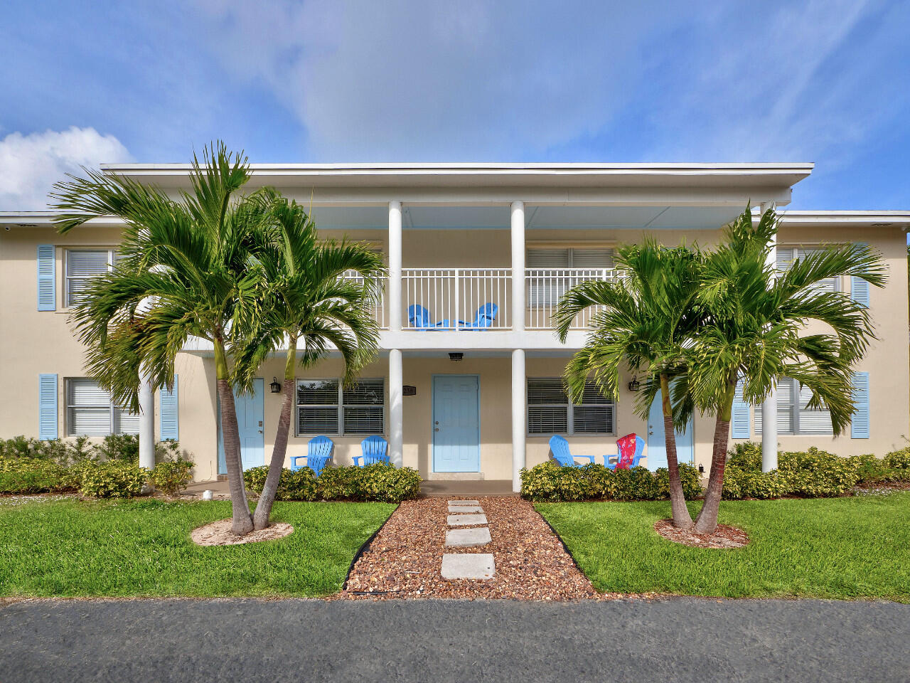 1236 Beach Rd unit 4 – photo 1