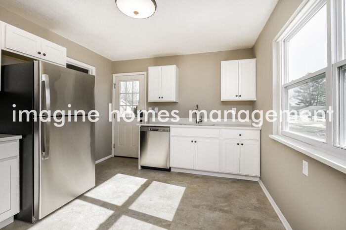 448 Holly Dr – photo 5