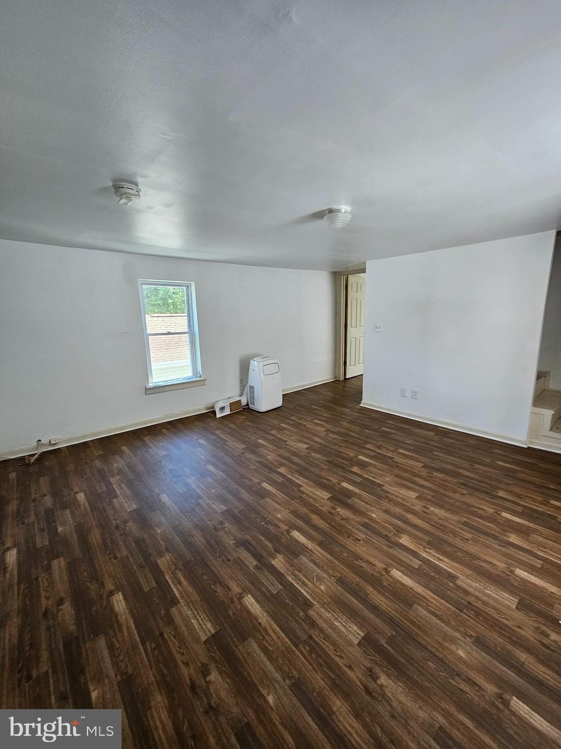 29 N New St #B – photo 5
