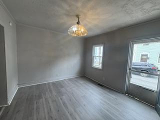 321 Walnut St – photo 4