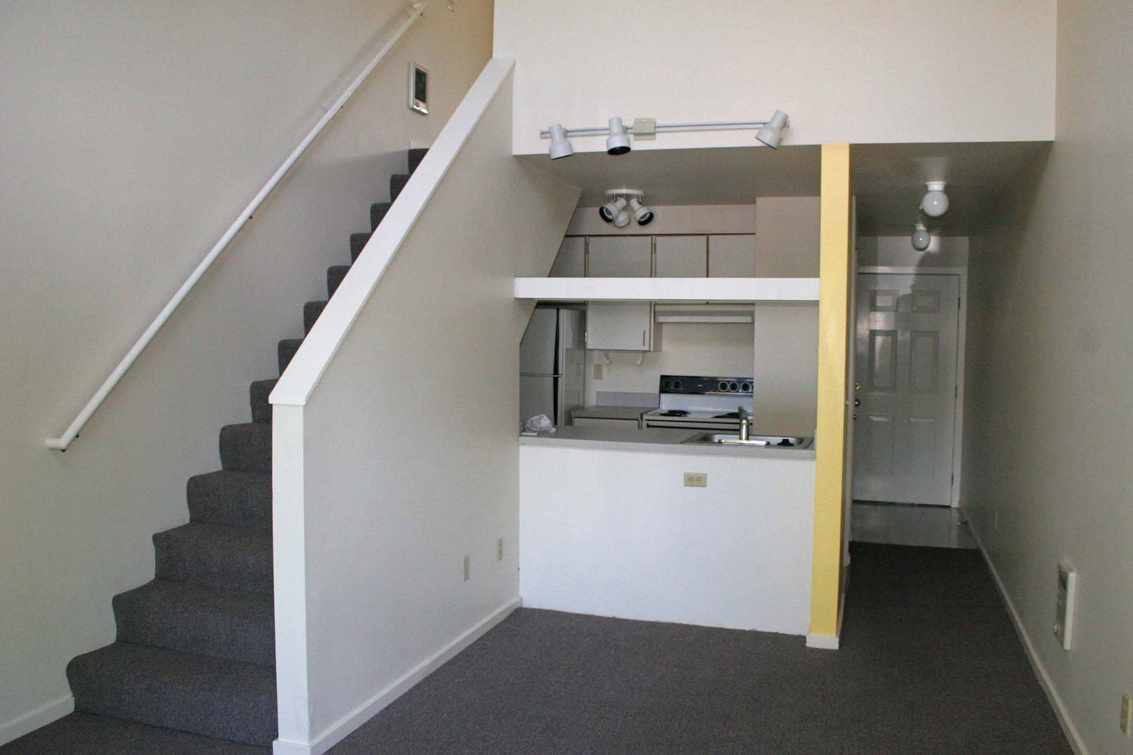 640 E 15th Ave unit 102 – photo 3