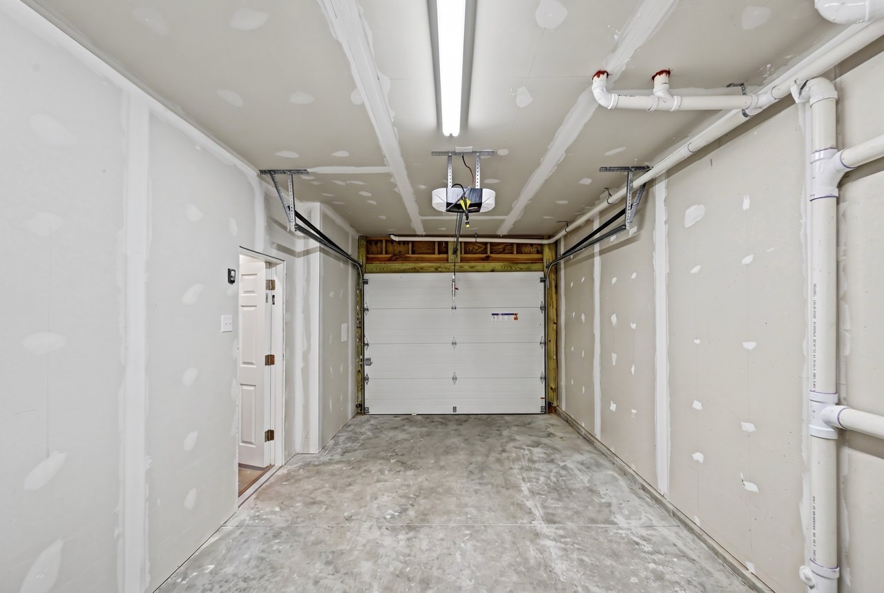 212 Hull Ave unit 201 – photo 5