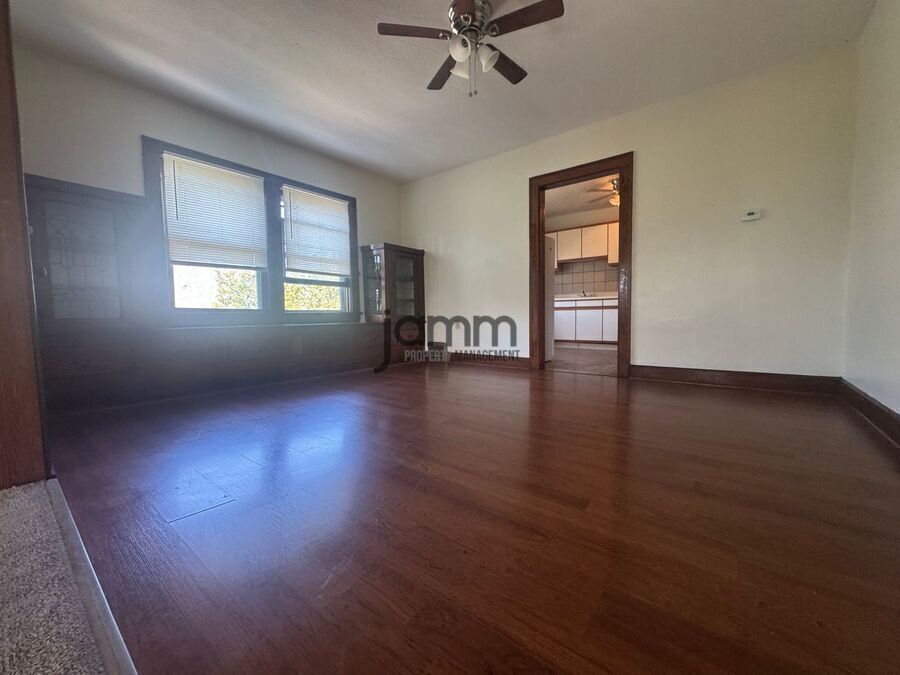 4347 W 49th St – photo 3
