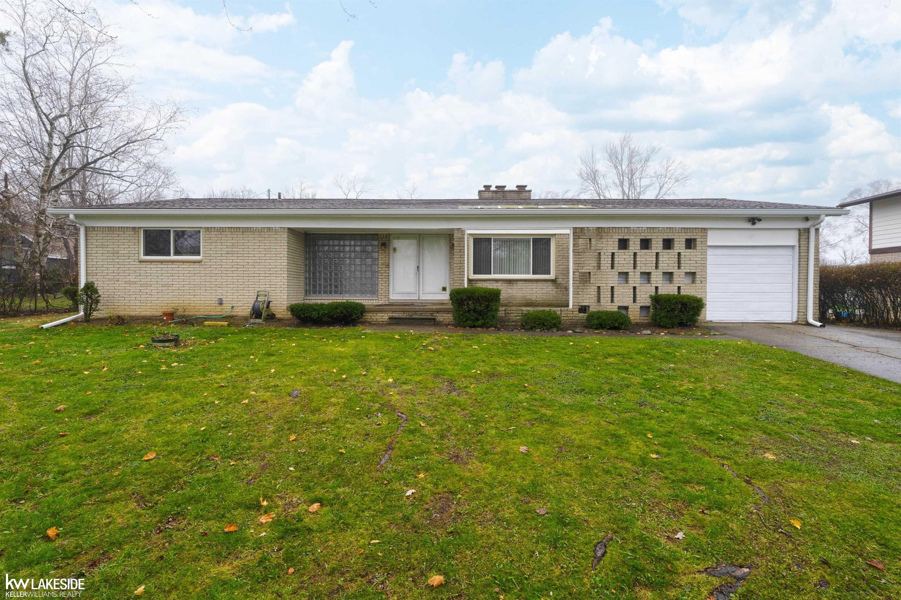 107 Bloomfield Blvd – photo 1