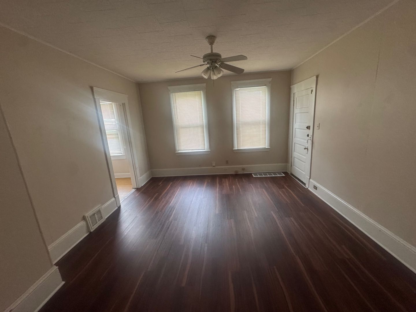 6401 Gertrude Ave unit Front Unit – photo 2