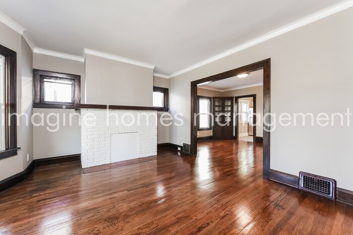 1327 Lakewood Ave – photo 5