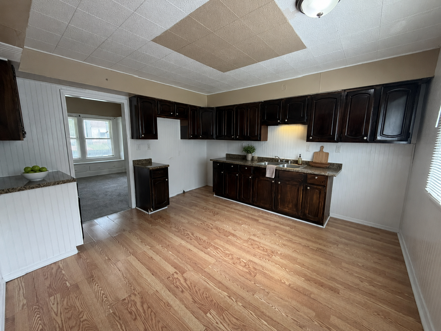 11402 Avon Ave – photo 5