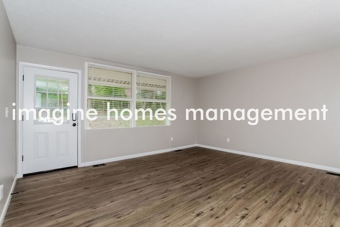 11489 Kenn Rd – photo 3