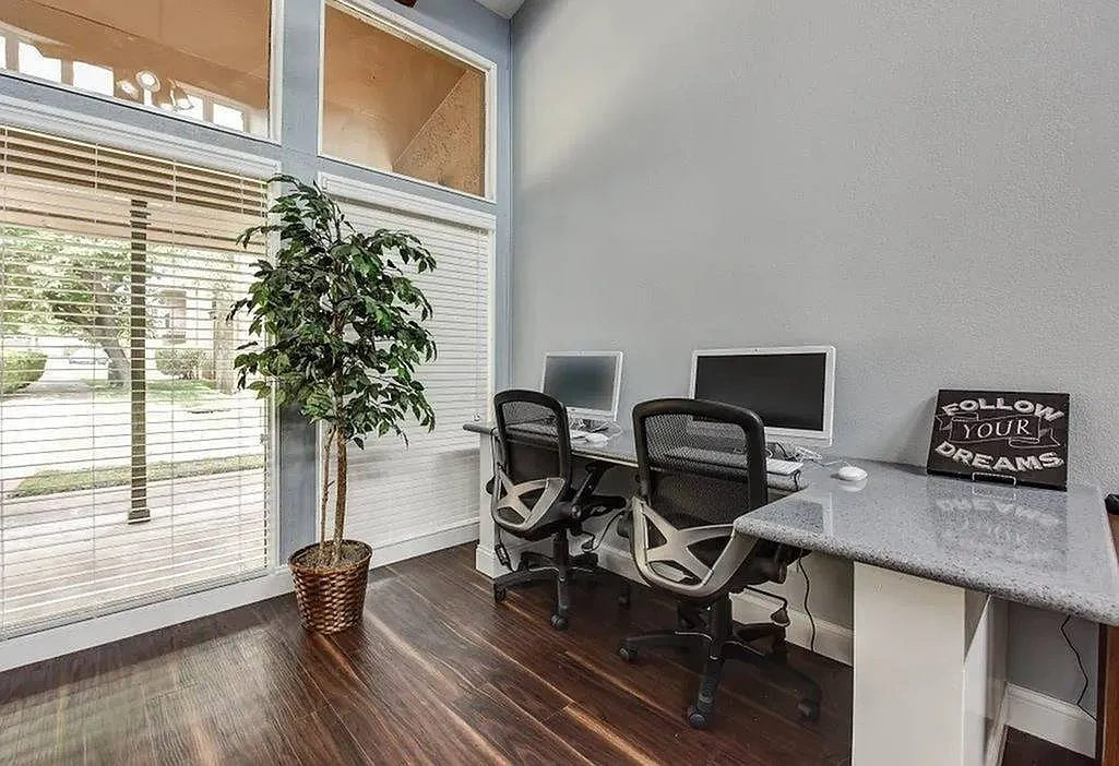 Three 44 Apartments – photo 2