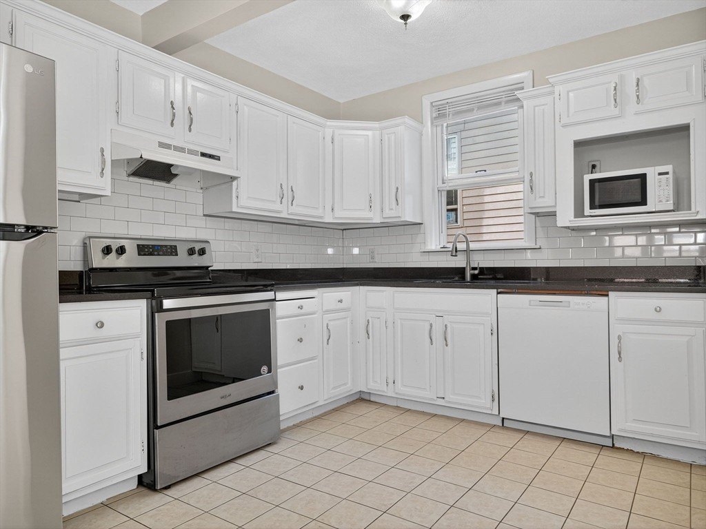 6 Knollin St #2 – photo 5