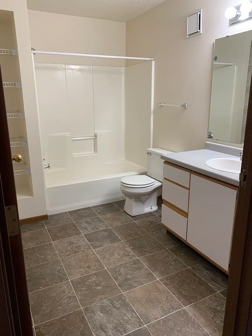 Sunwest I Apartments – photo 5