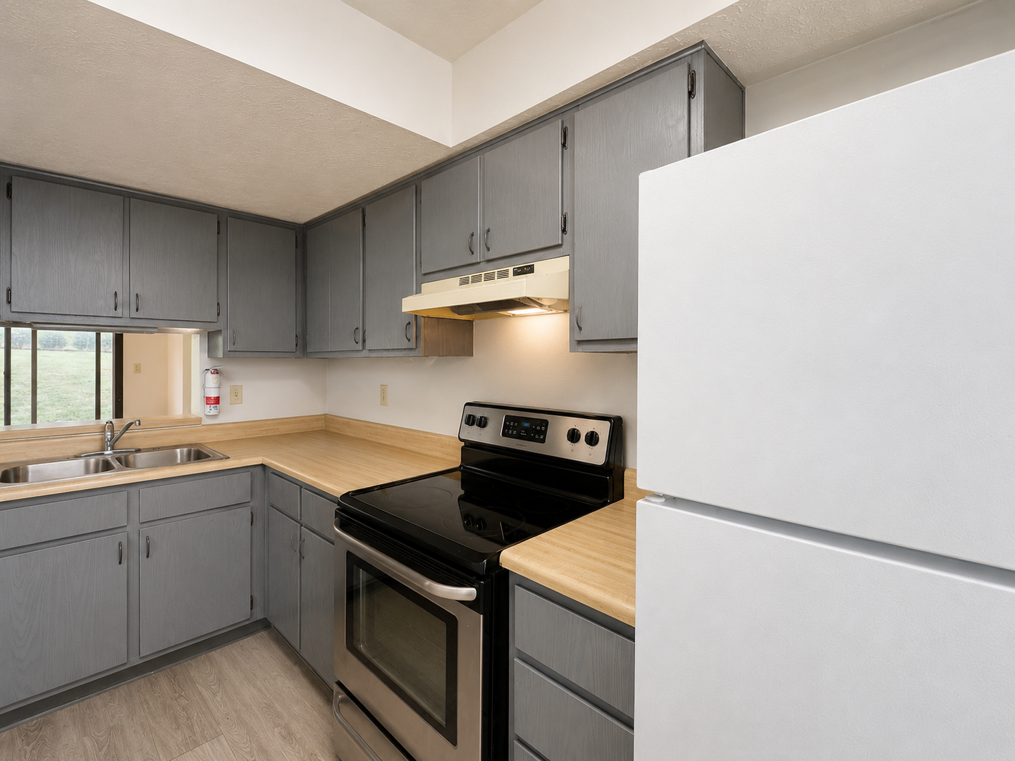 1245 Green Valley Dr unit 1245-B – photo 3