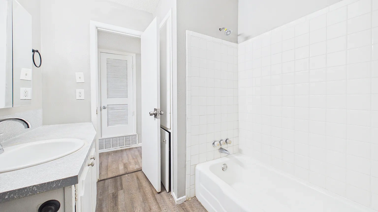 Tanglewood Apartments – photo 1