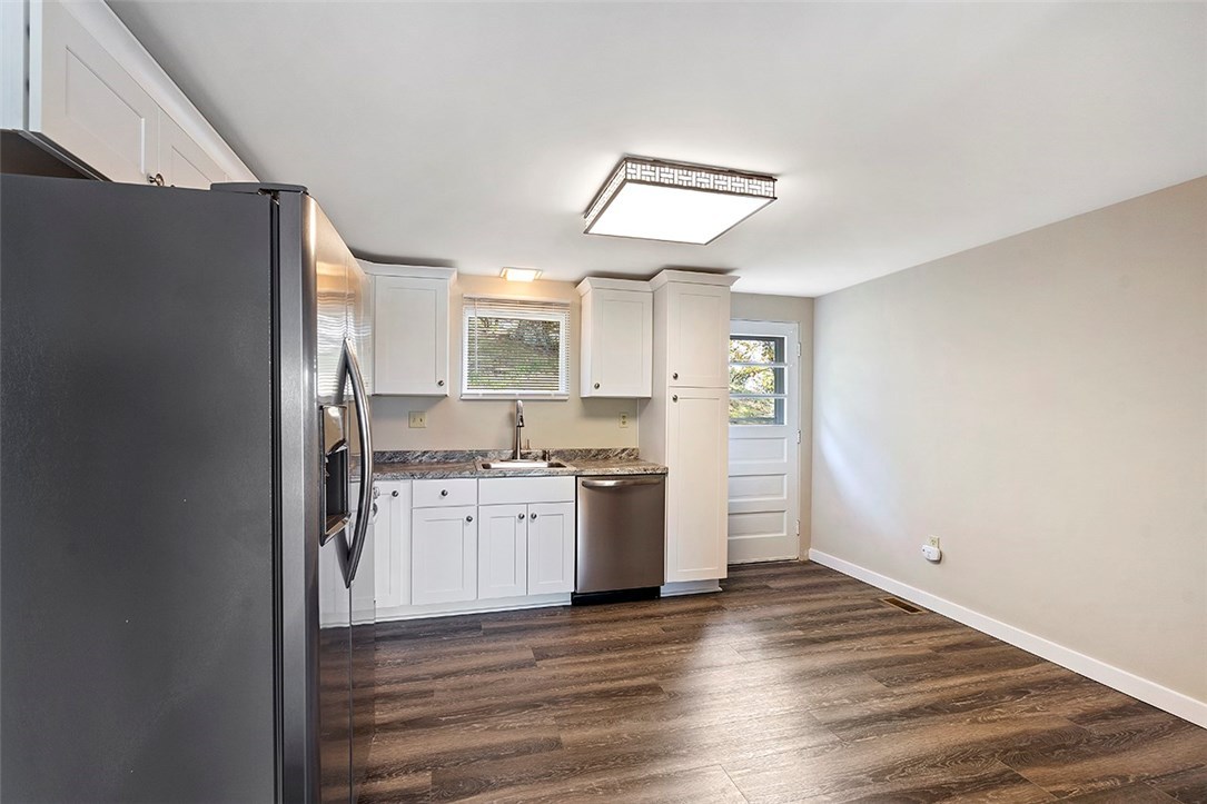 8966 Knoll St – photo 4