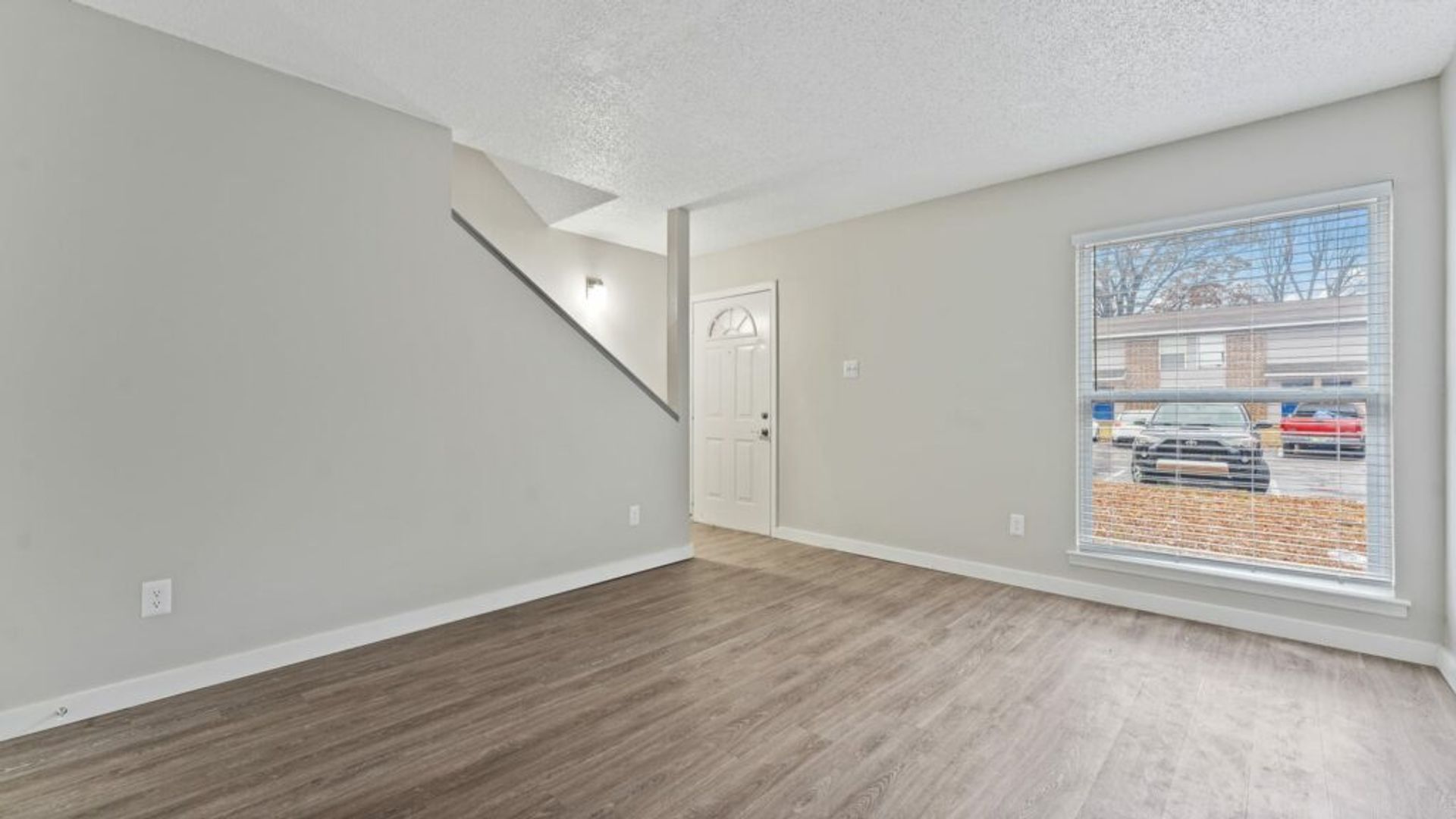 The Avenue Apartments – photo 3