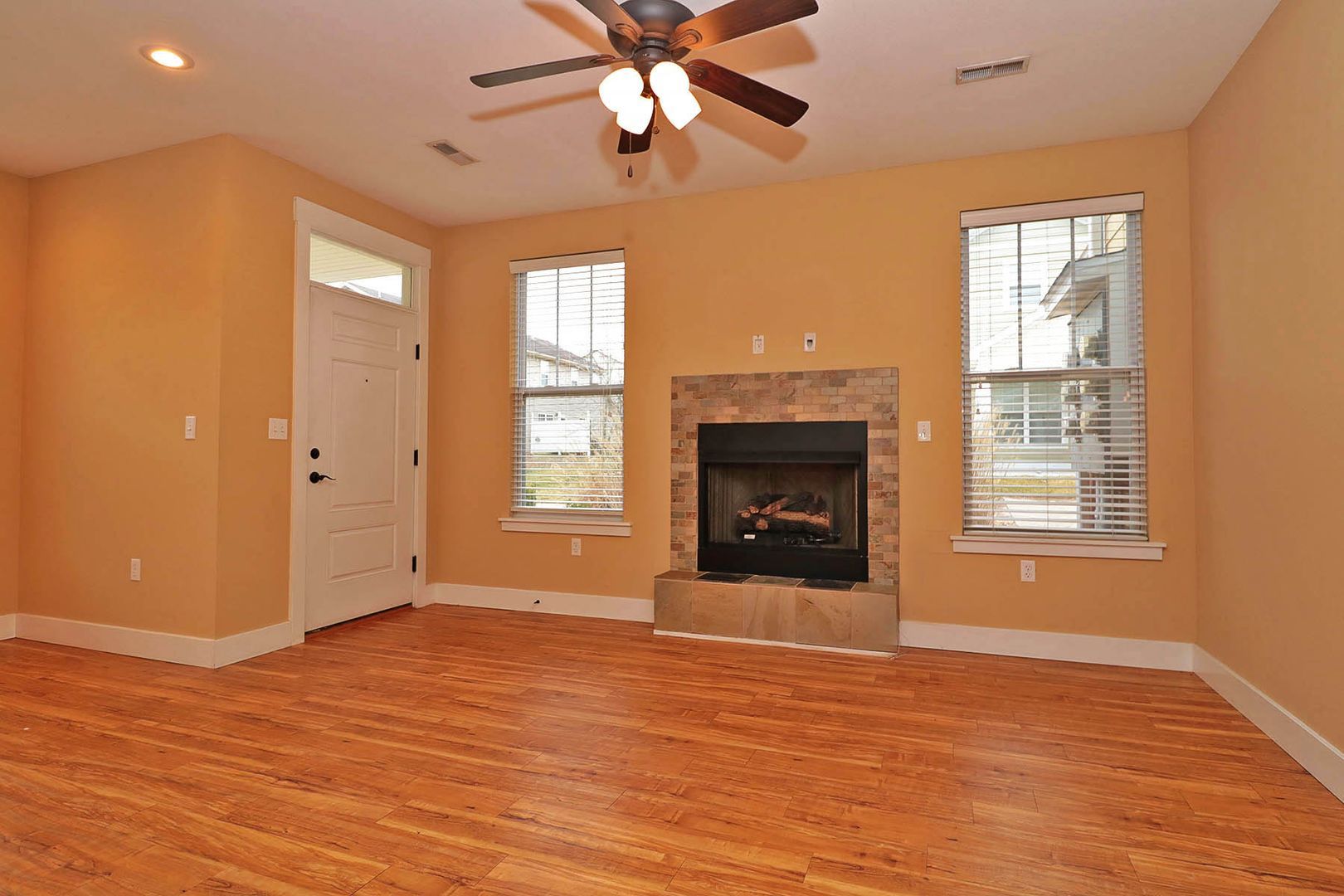 2867 Walden Blvd unit 100 – photo 5