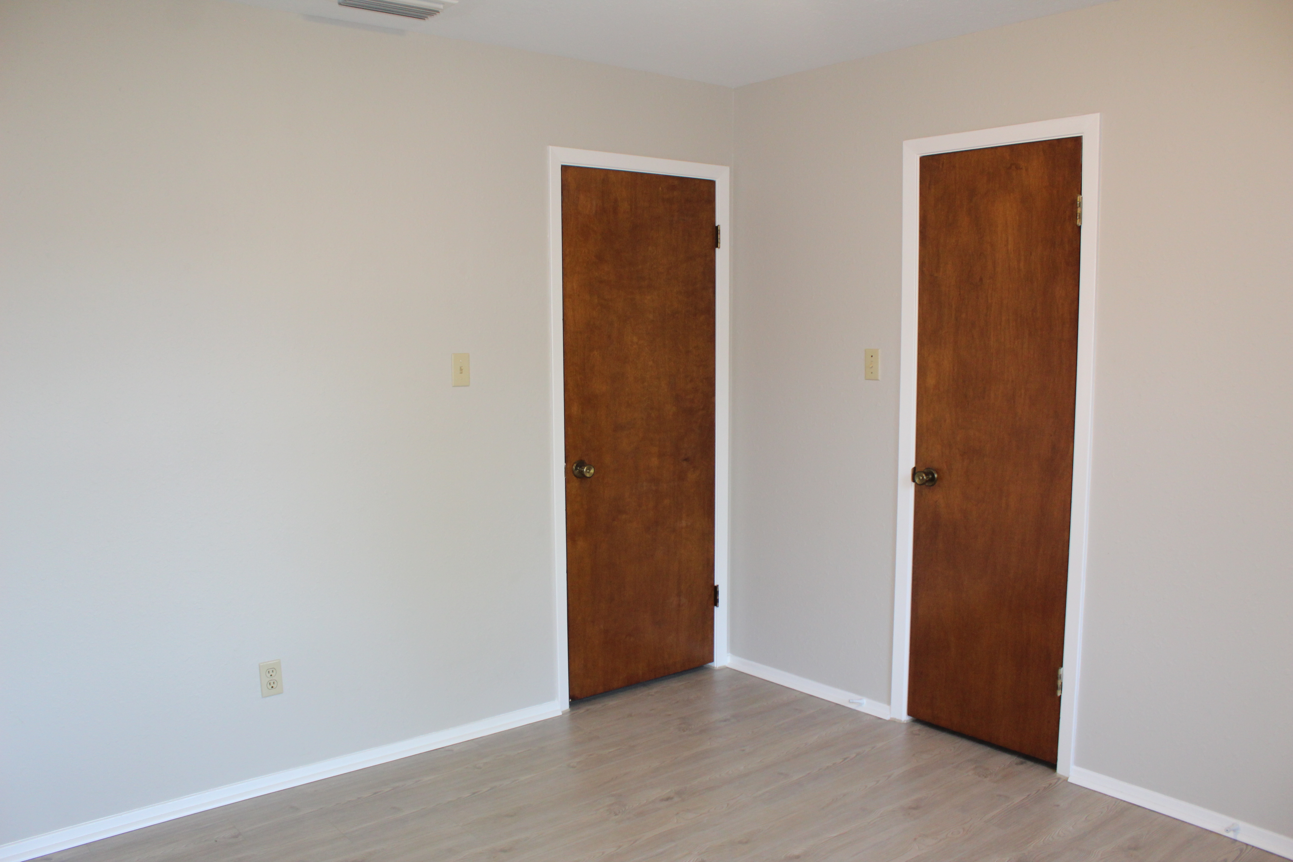 1414 N Live Oak St – photo 2