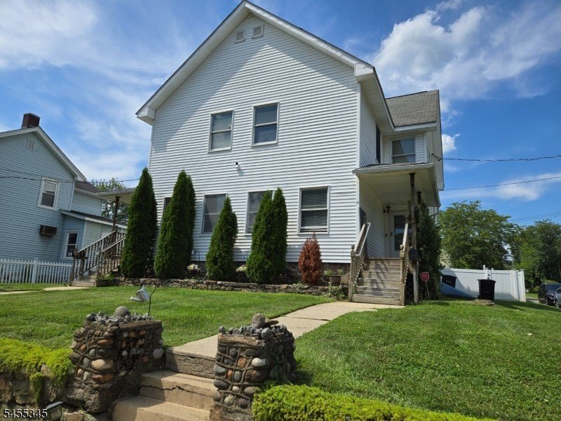 34 Carlton Ave – photo 1