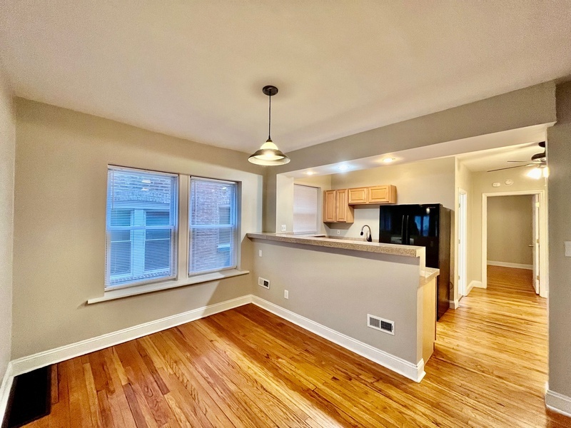 1535 McCausland Ave unit A – photo 1