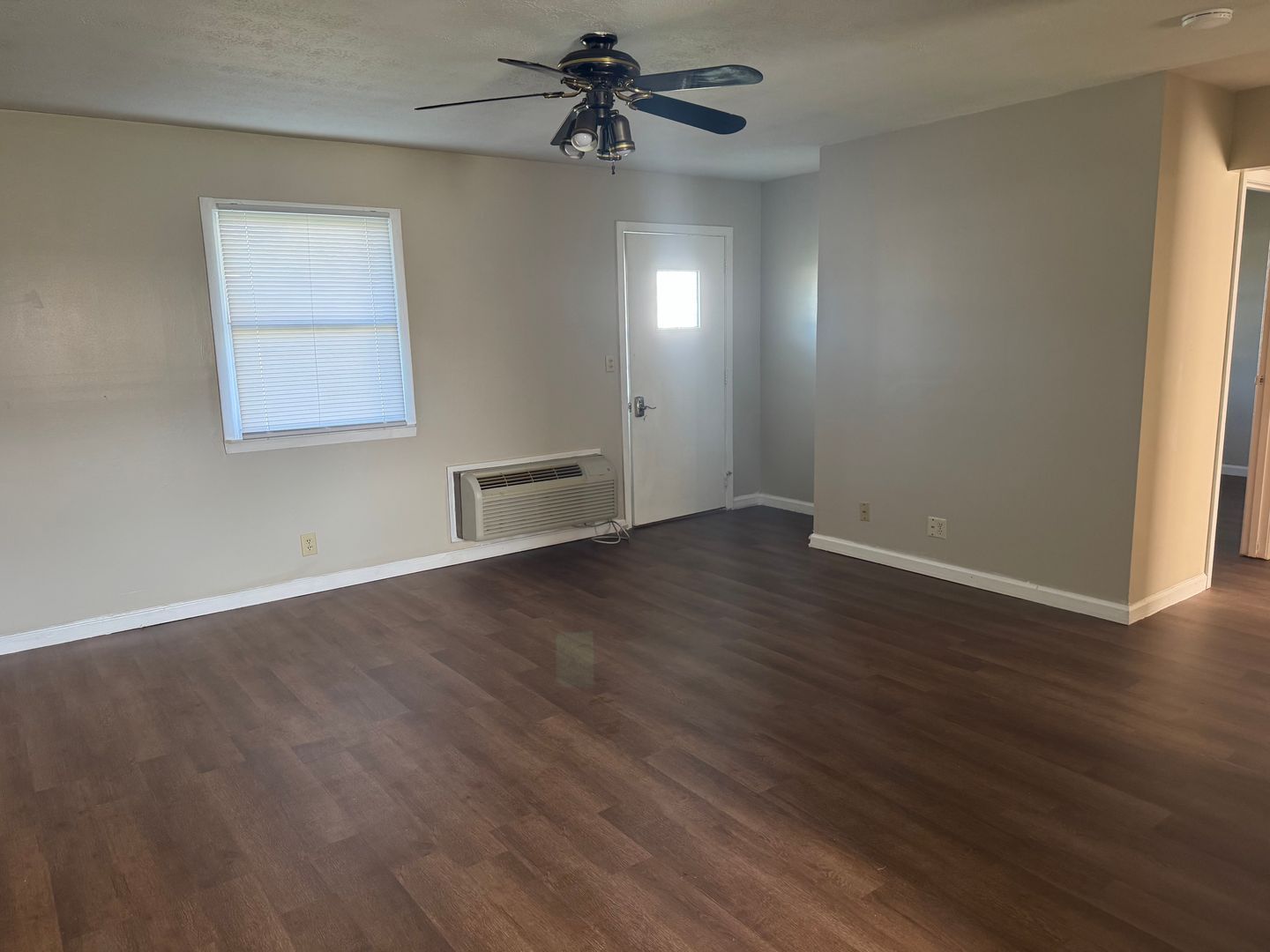 4328 Walnut Rd unit H – photo 4