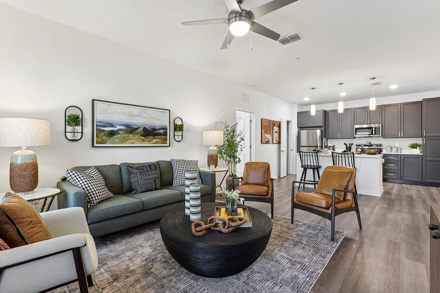 Revello Apartments – photo 4