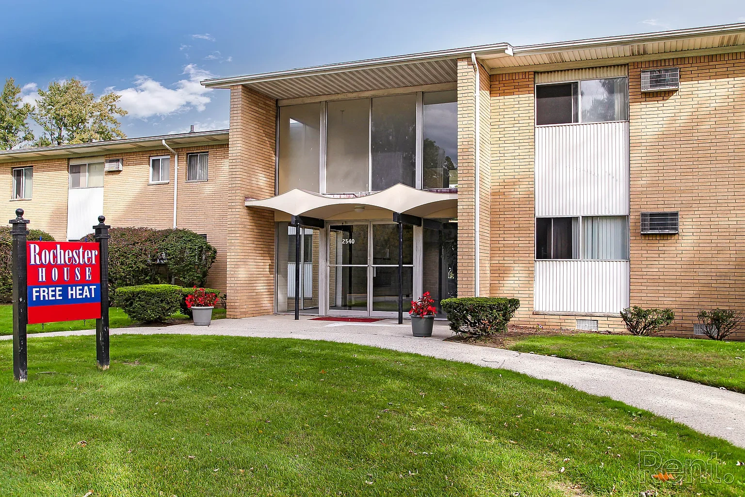 Rochester House Apartments – photo 2