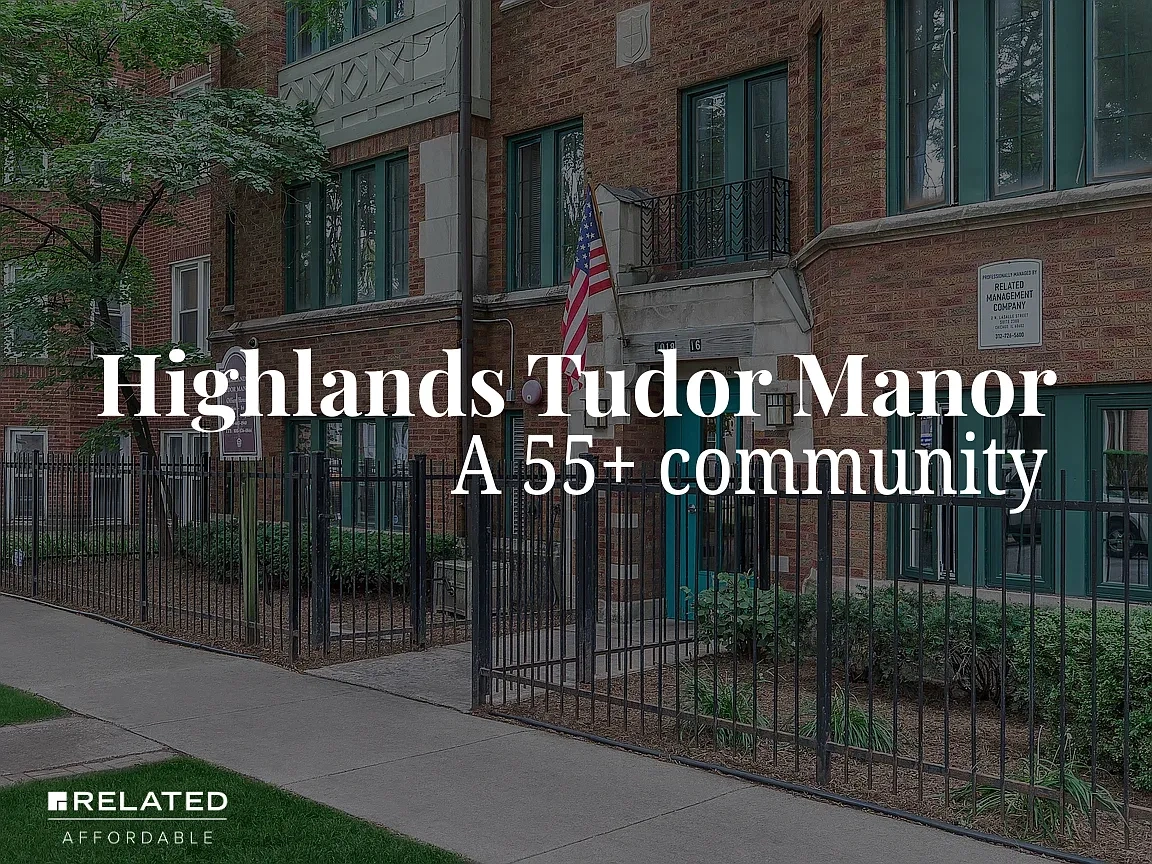 Highlands Tudor Manor - A 55+ Community – photo 2