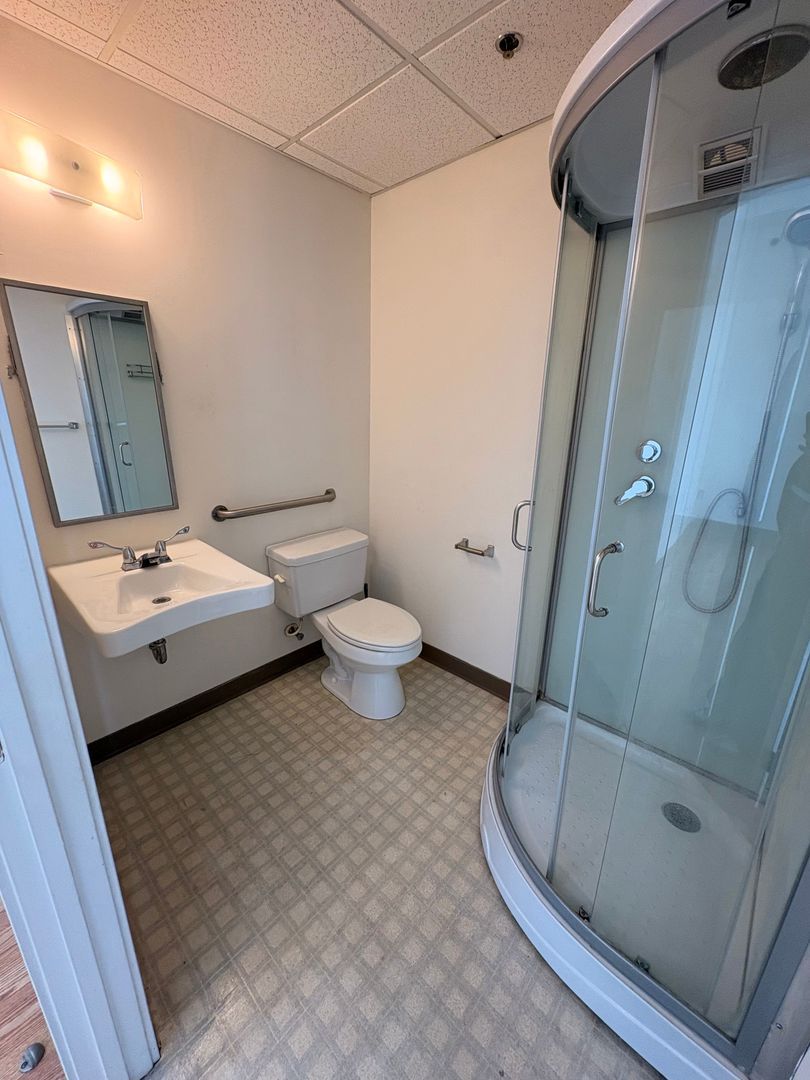 252 W College Ave unit Unit 216 – photo 5