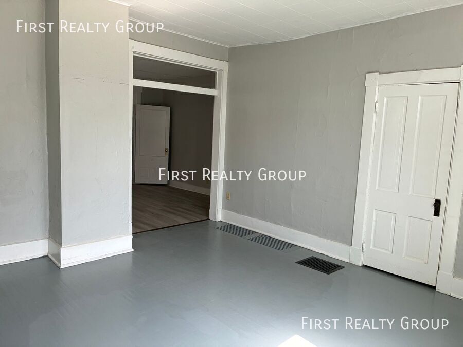 338 Cincinnati Ave – photo 3