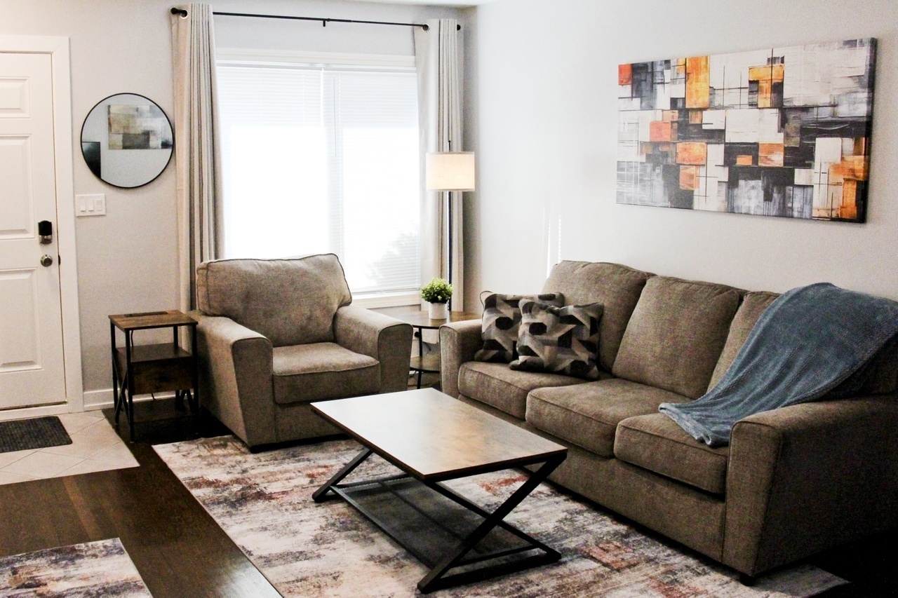 7847 Melvina Ave – photo 2