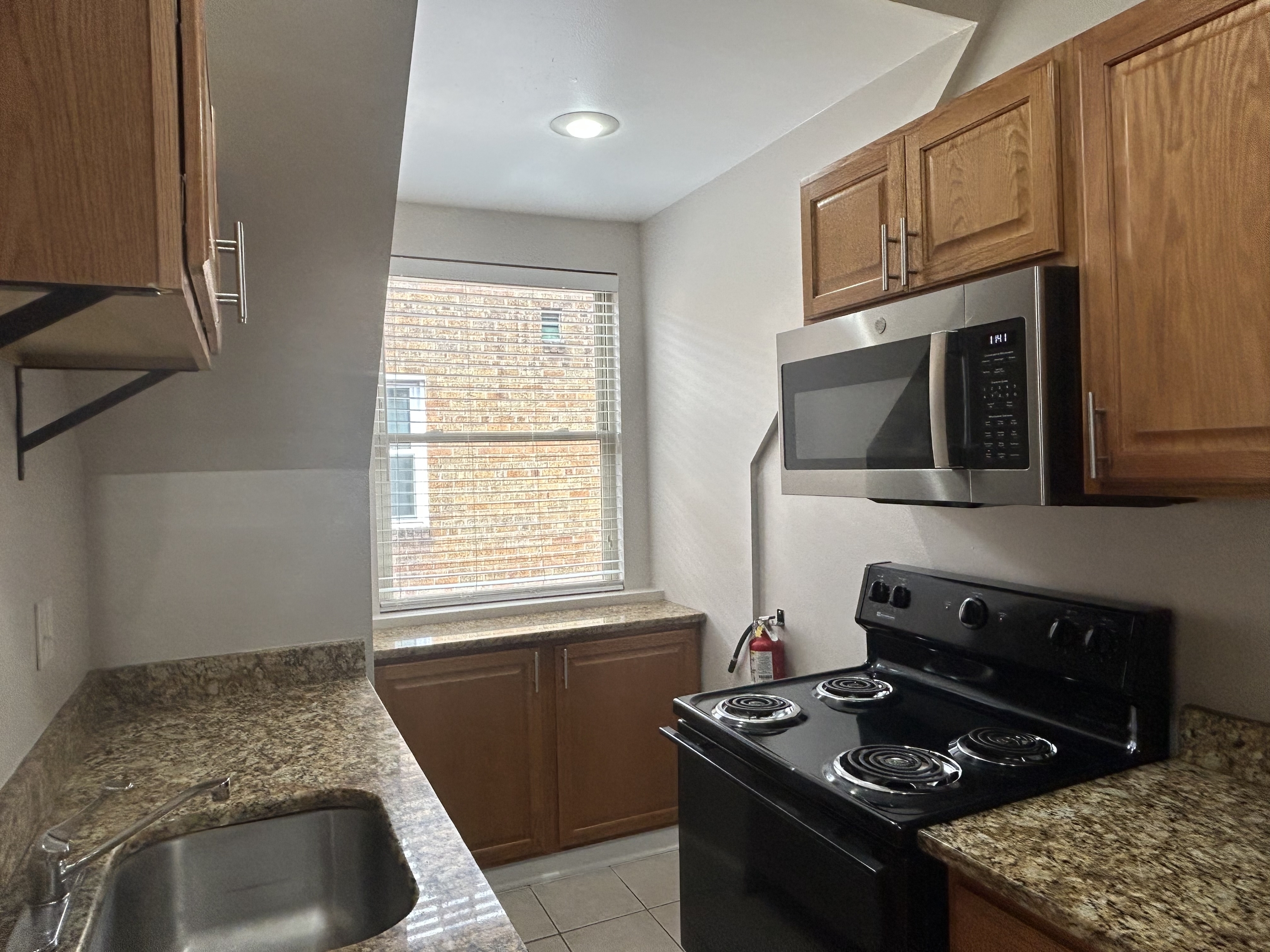 5931 Walnut St unit 301 – photo 3